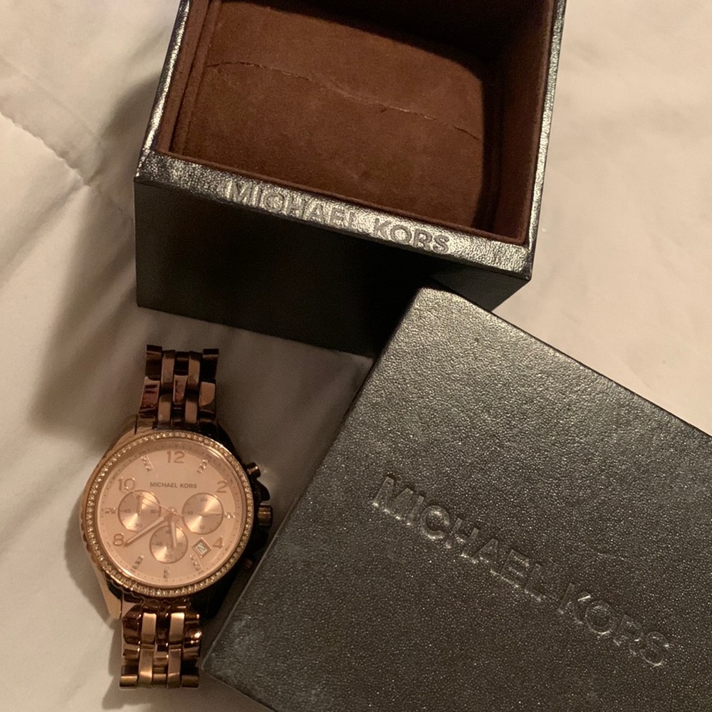 Michael Kors rose gold watch
